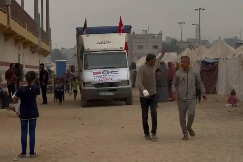 Osmanoğlu Yardımlaşma Derneği, 3 Kasım 2025’te Gazze’de Yemek Dağıtımına Devam Etti