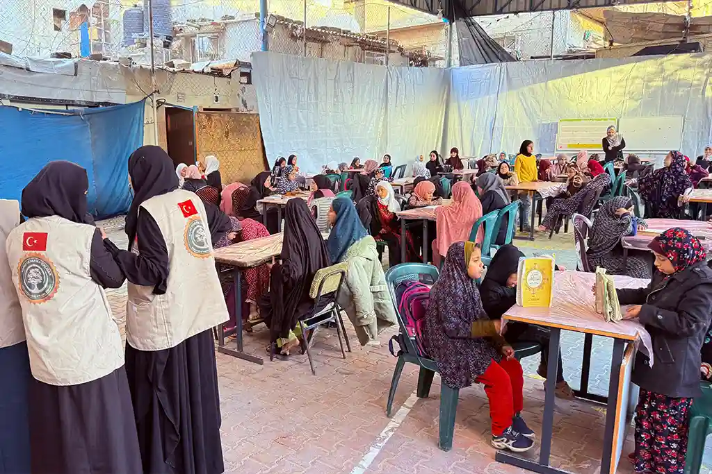Osmanoğlu Yardımlaşma Derneği Gazze’de Ramazan’ın 7. Gününde Yetim Kız Çocukları İçin Manevi İftar Programı Düzenledi