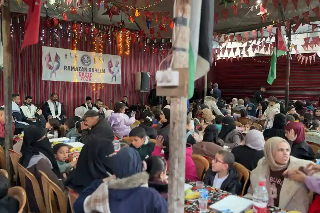 Osmanoğlu Yardımlaşma Derneği Ramazan’ın 10. Gününde Gazze’de Hamidiye Aşevi’nde İftar İkramını Sürdürüyor