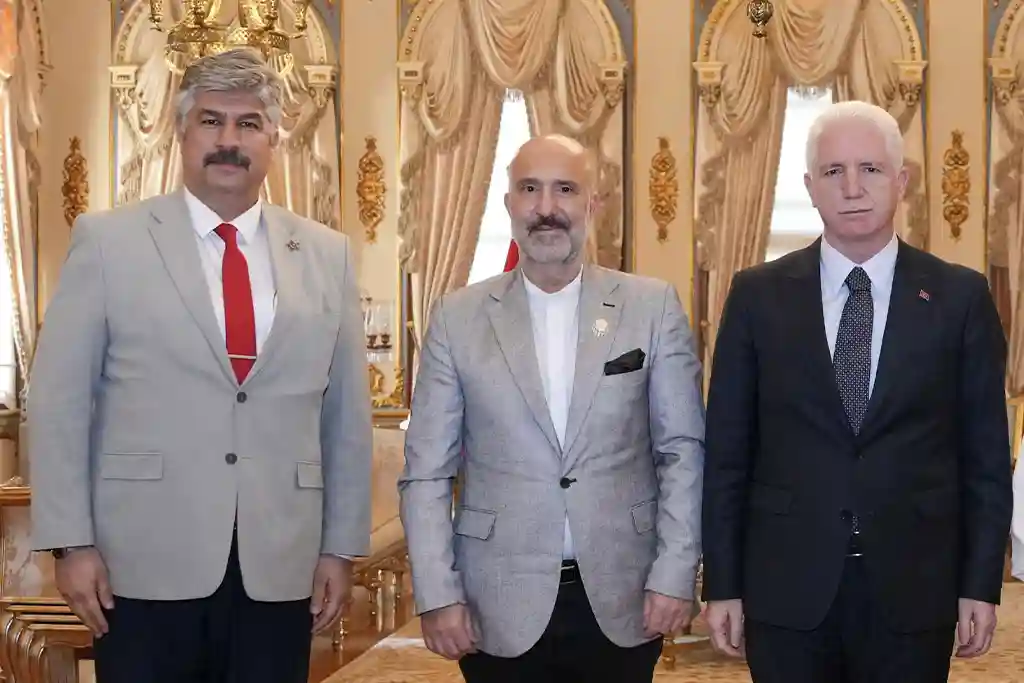 Osmanoğlu Yardımlaşma Derneği’nden İstanbul Valisi ve Fatih Belediye Başkanına Ziyaret