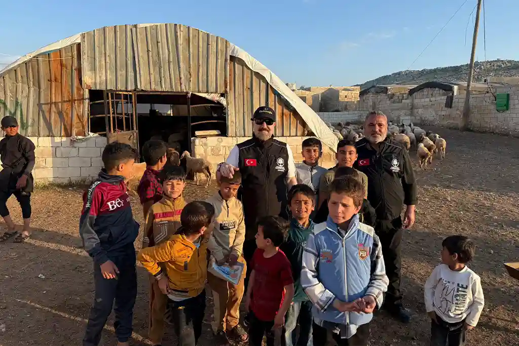 Osmanoğlu Yardımlaşma Derneği Suriye’de Kurban Hazırlıkları Başladı: Yetimhaneler İçin Dağıtım Planı Yapılıyor
